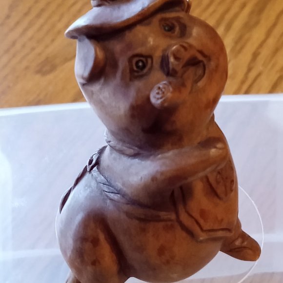 Hand Carved Wooden Netsuke - Picture 6 of 9
